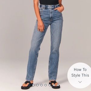 Abercrombie 90s Straight Ultra High Rise Jeans. 28R